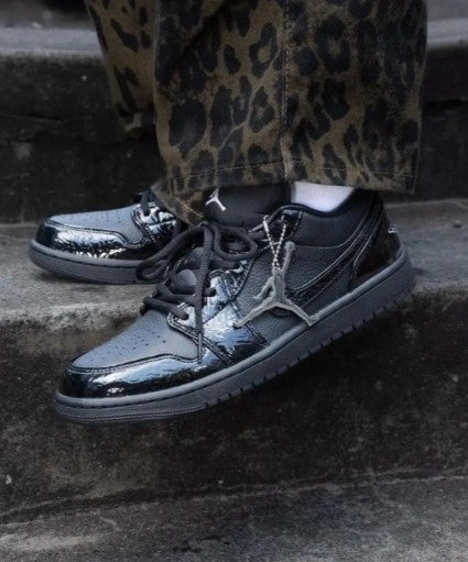 N_ike Air Jordan 1 Low Black Croc