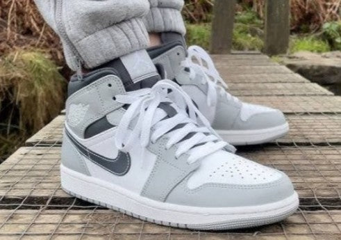 Nike Air Jordan 1 Mid Smoke Grey Anthracite