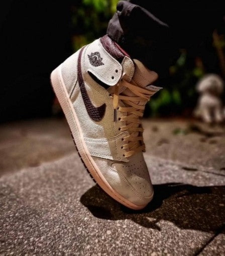 Nike Air Jordan 1 Retro High OG A Ma Maniére Semi UA