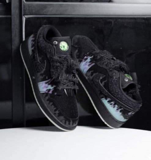 Air Jordan 1 Low “Halloween Fortune Fly”