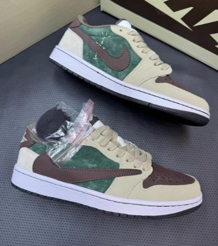 Air Jordan 1 Retro Low Travis Scott Brown