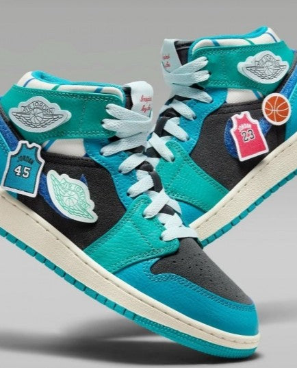 N_ike Air Jordan 1 Mid School