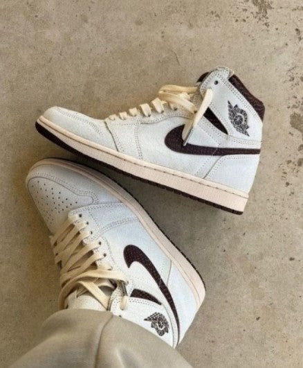 N_ike Air Jordan 1 Retro High OG A Ma Maniére Semi UA