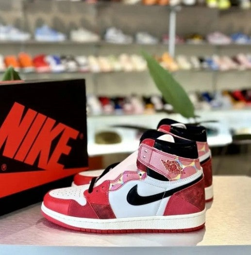 N_ike Air Jordan 1 High "Spider-Verse" –