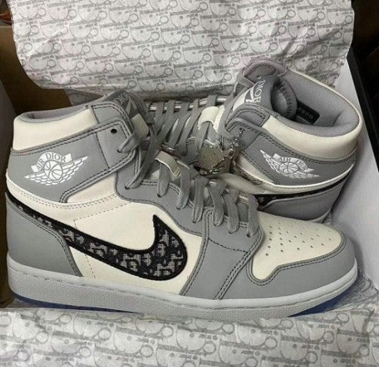 N_ike Jordan 1 High Semi-UA