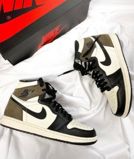 Air Jordan 1 Retro High OG 'Dark Mocha' UA