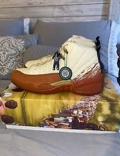 Air Jordan 12 Eastside Golf