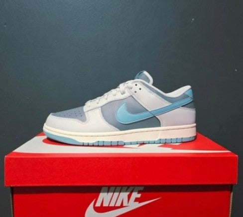 N_ike Dunk Low Retro Photon Dust Smoke Grey