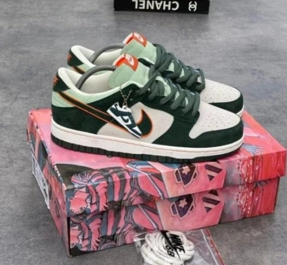 Otomo Katsuhiro x Nike SB Dunk Low "Steamboy OST"
