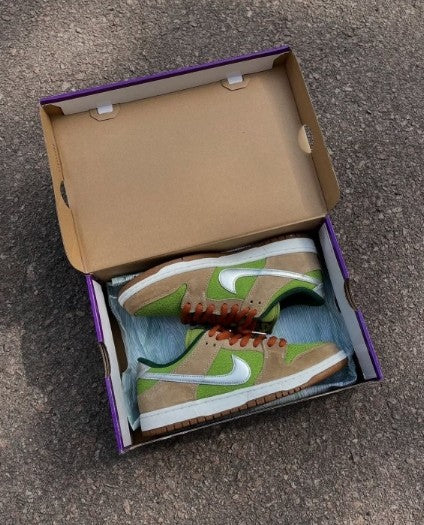 N_ike SB Dunk Low Escargot