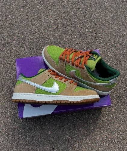 N_ike SB Dunk Low Escargot