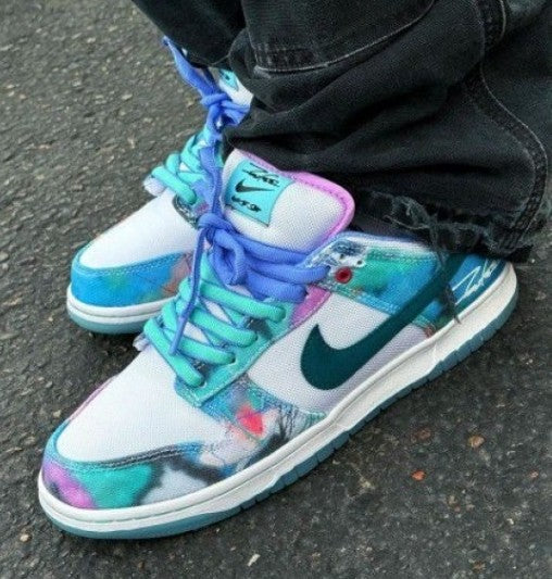 Futura Laboratories x Nike SB Dunk Low Pack