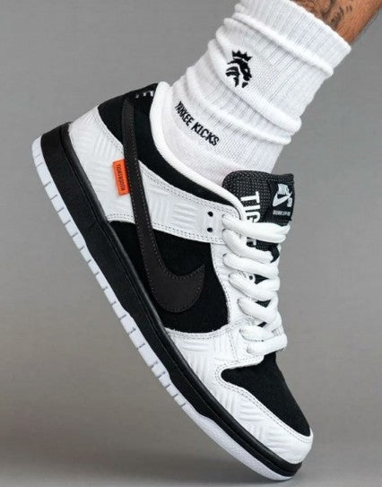 Nike SB Dunk Low x TightBooth