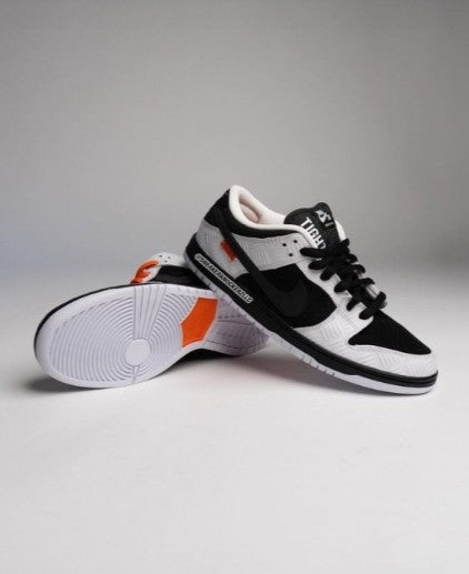 Nike SB Dunk Low x TightBooth