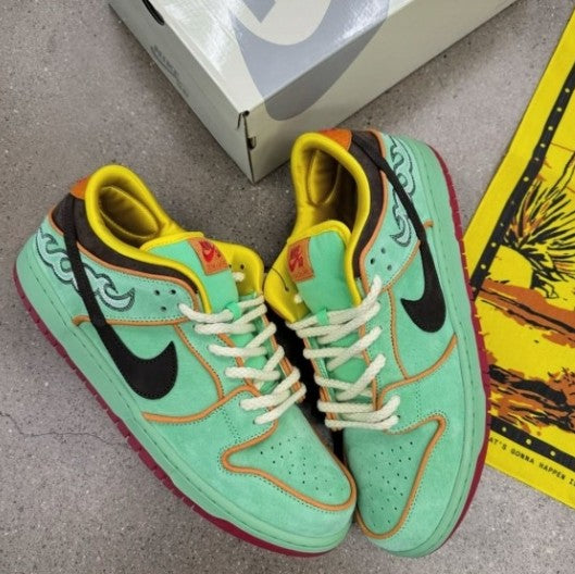 Nike SB Dunk Low "Rodeo Tourmaline"