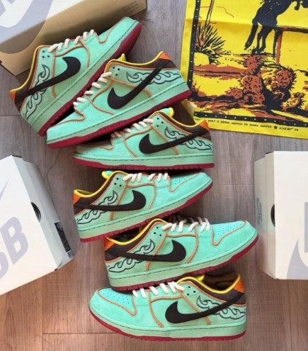 Nike SB Dunk Low "Rodeo Tourmaline"