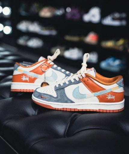 Nike SB Dunk Low x Stüssy Grey Orange