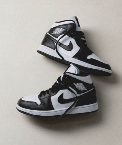 N_ike Air Jordan 1 High OG Black White