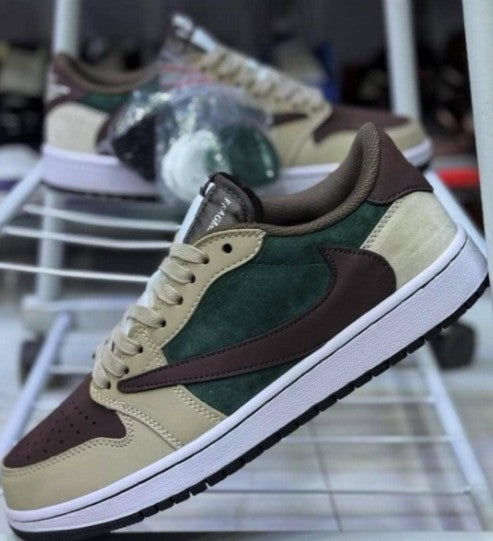 Air Jordan 1 Retro Low Travis Scott Brown