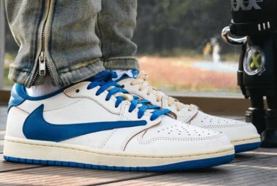 N_ike Air Jordan 1 Low Fragment Heat